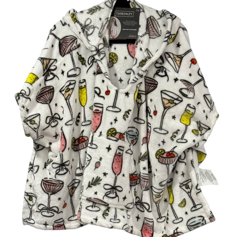 Throwzy Marlo Lorenz Cocktail Print Hooded Fleece Poncho One Size NWT Loungewear